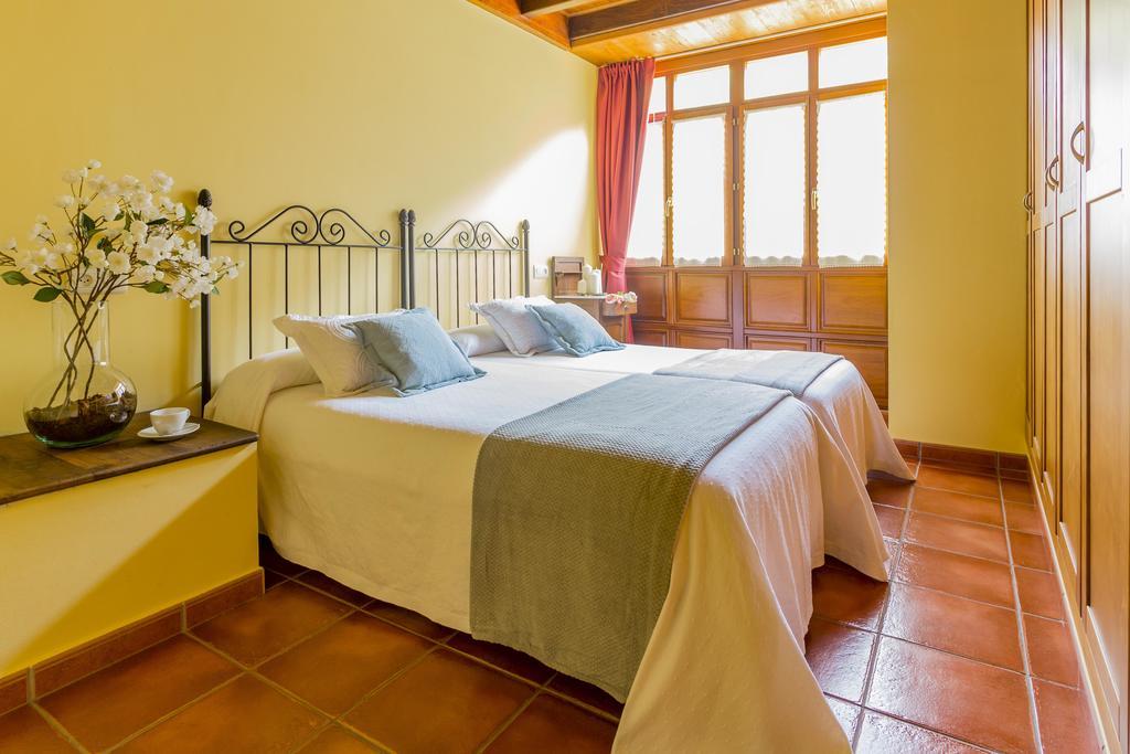 דירות Pola de Allande Casa Gayon מראה חיצוני תמונה